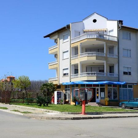צרבו Kirovi House - Guest Rooms מראה חיצוני תמונה