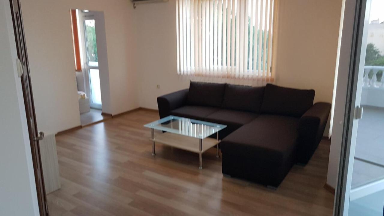 צרבו Kirovi House - Guest Rooms מראה חיצוני תמונה