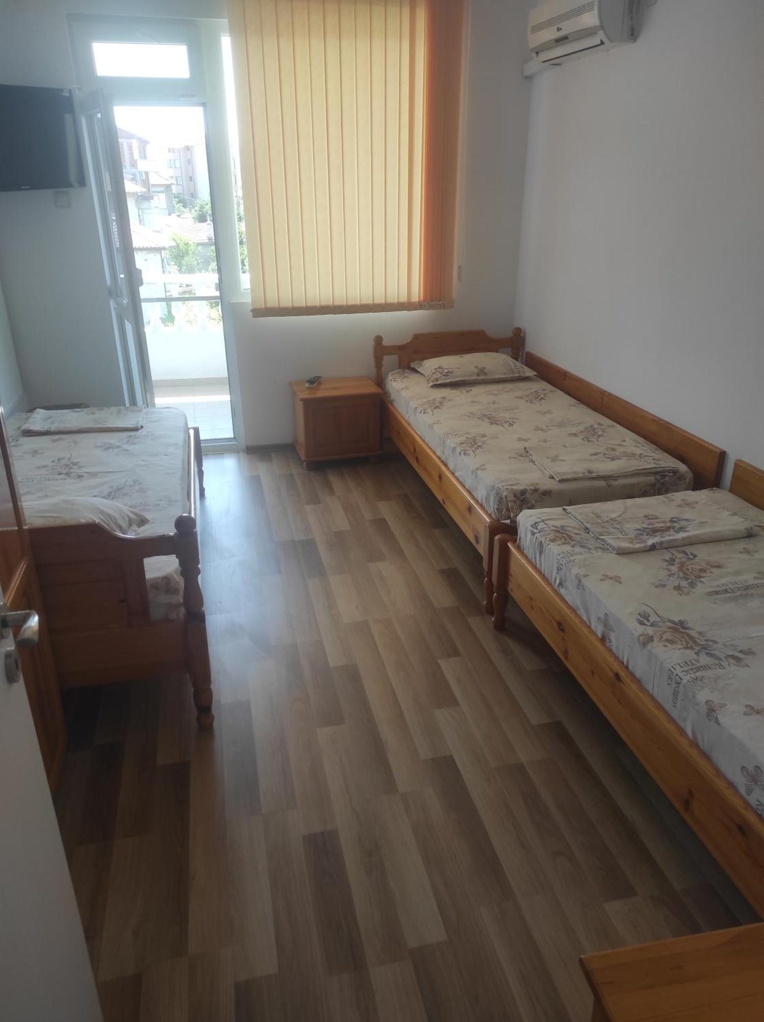 צרבו Kirovi House - Guest Rooms חדר תמונה