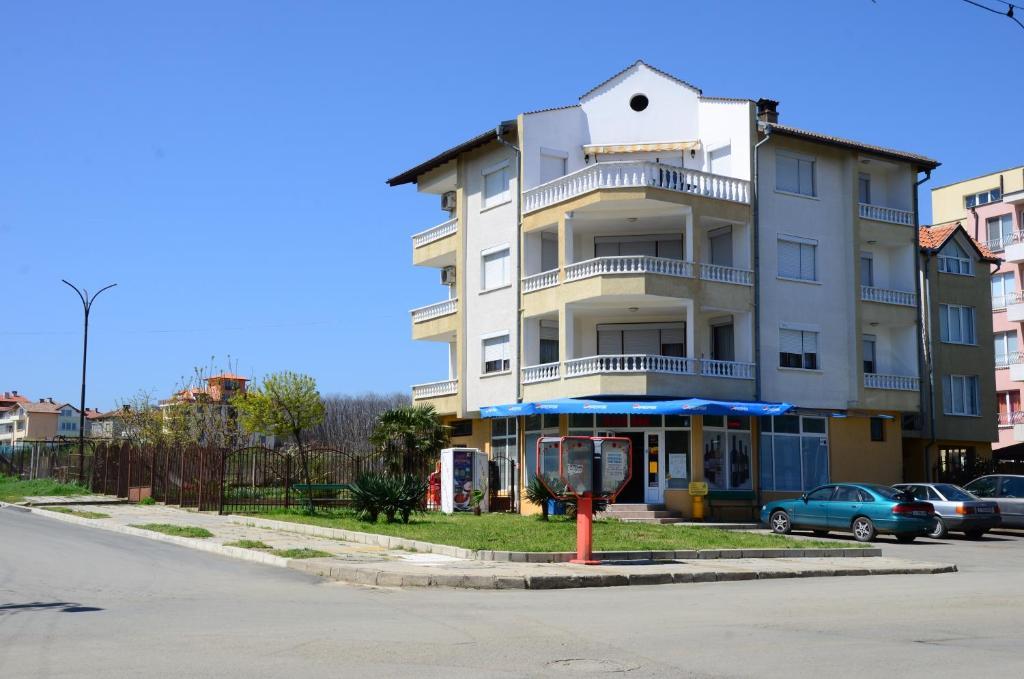 צרבו Kirovi House - Guest Rooms מראה חיצוני תמונה