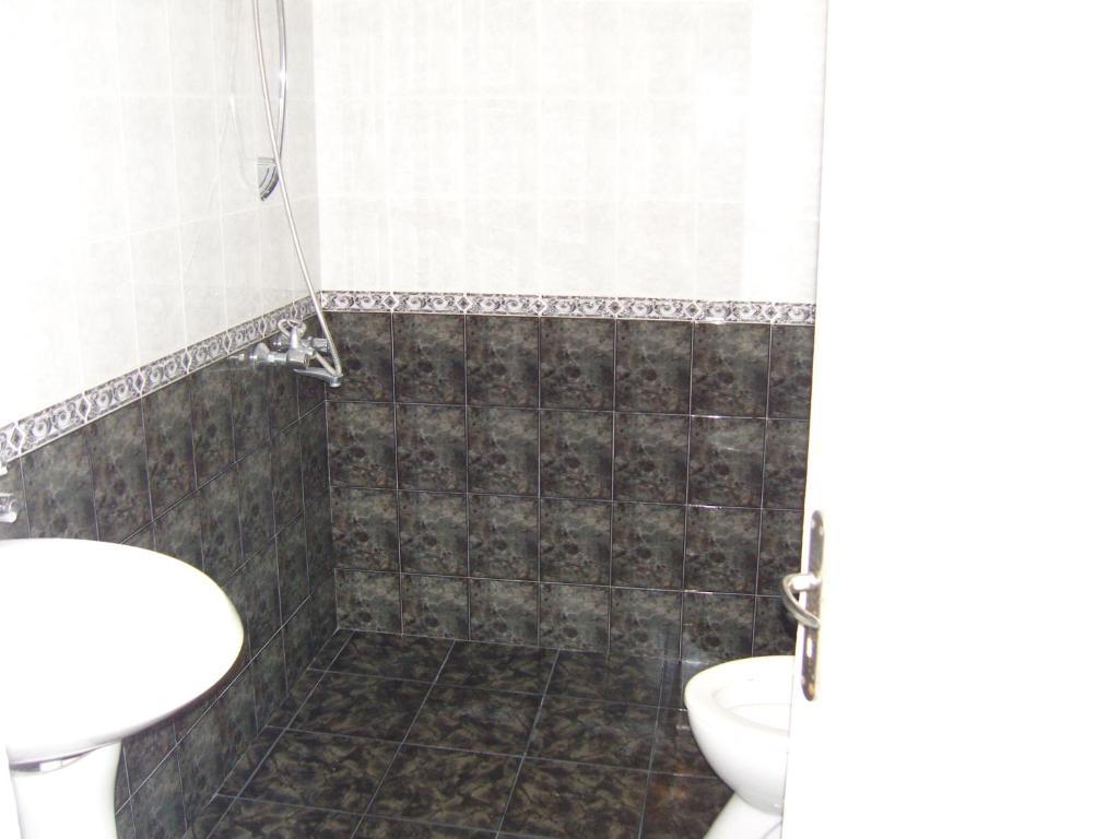צרבו Kirovi House - Guest Rooms מראה חיצוני תמונה