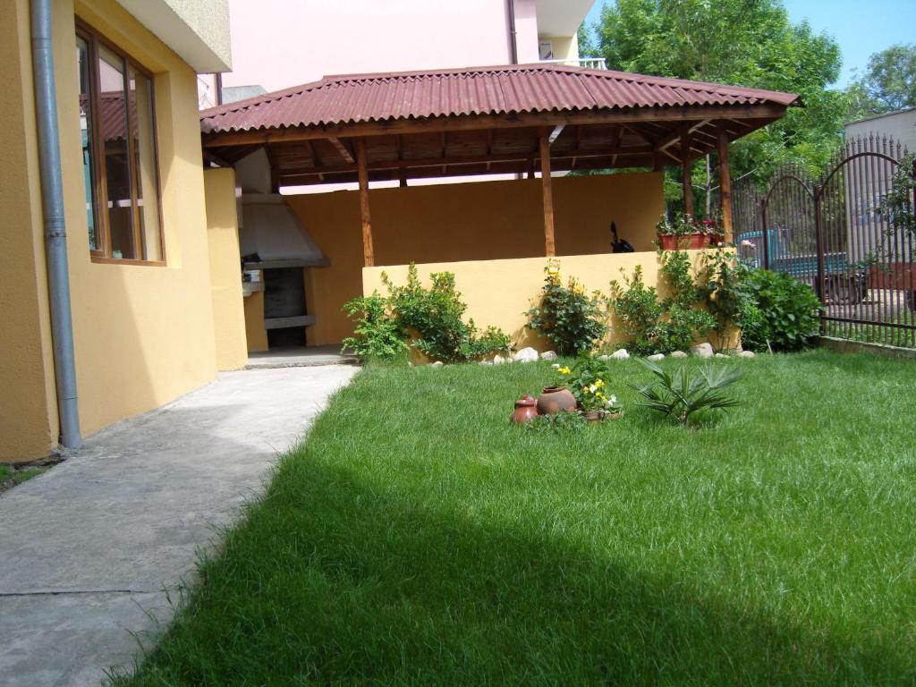 צרבו Kirovi House - Guest Rooms מראה חיצוני תמונה