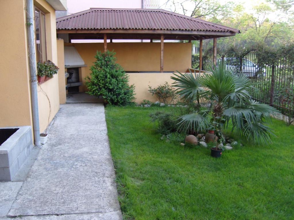 צרבו Kirovi House - Guest Rooms מראה חיצוני תמונה